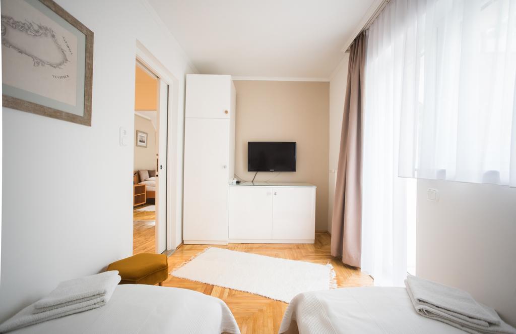 Barcza Vendeghaz Hotel Balatonfüred Buitenkant foto